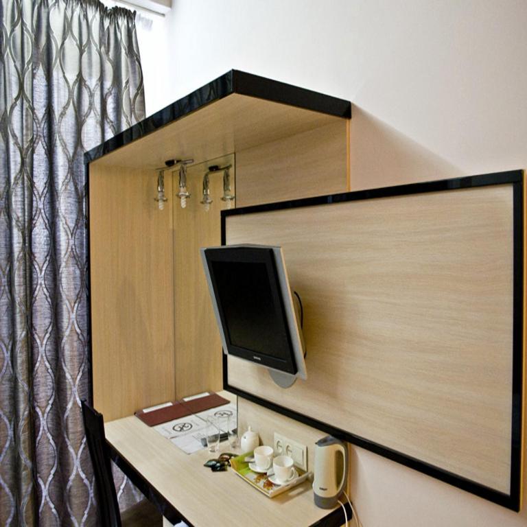 Staybridge Mini-Hotel In Most City Panoramic River View Dnipro Habitación foto